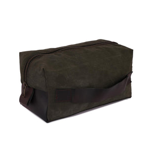 shaving bag
men's shave bag
mens shaving bag
shave bag for men
leather mens shaving bag
leather shave bag
leather shaving bag