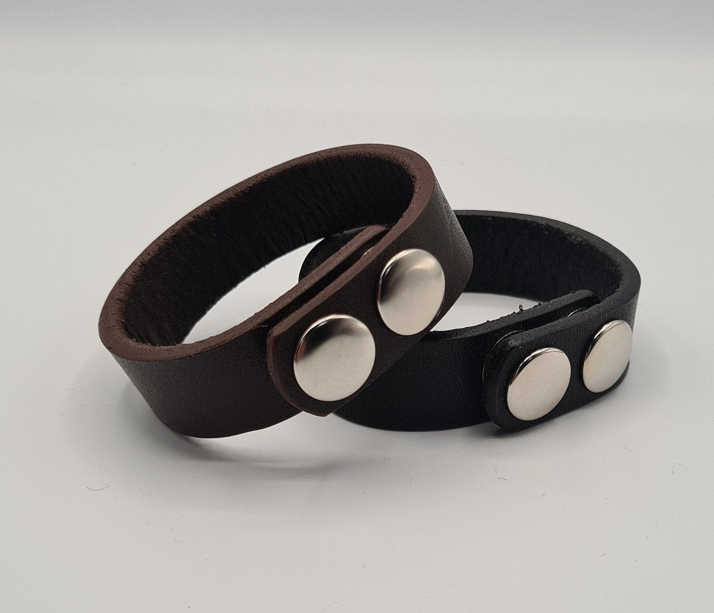 The Delaware London Leather Wristband